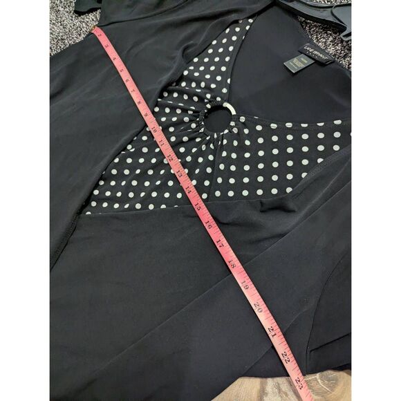 Pair of Plus Size Blouses - Picture 10 of 11